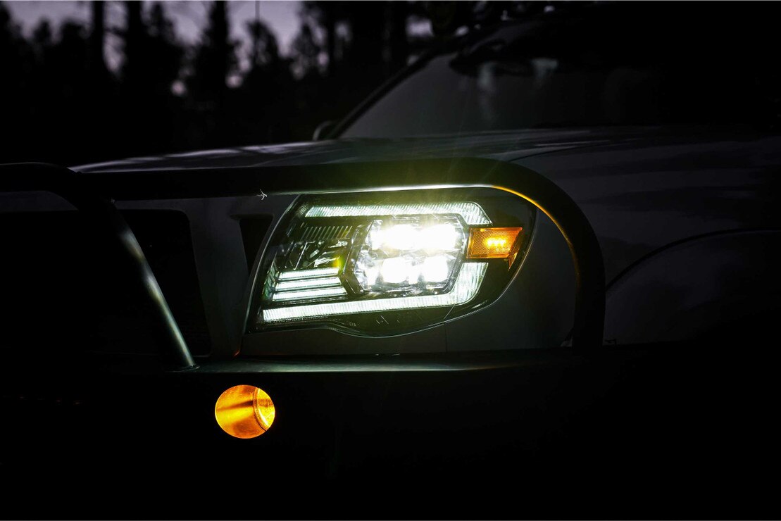 05-11 Toyota Tacoma Nova Headlights