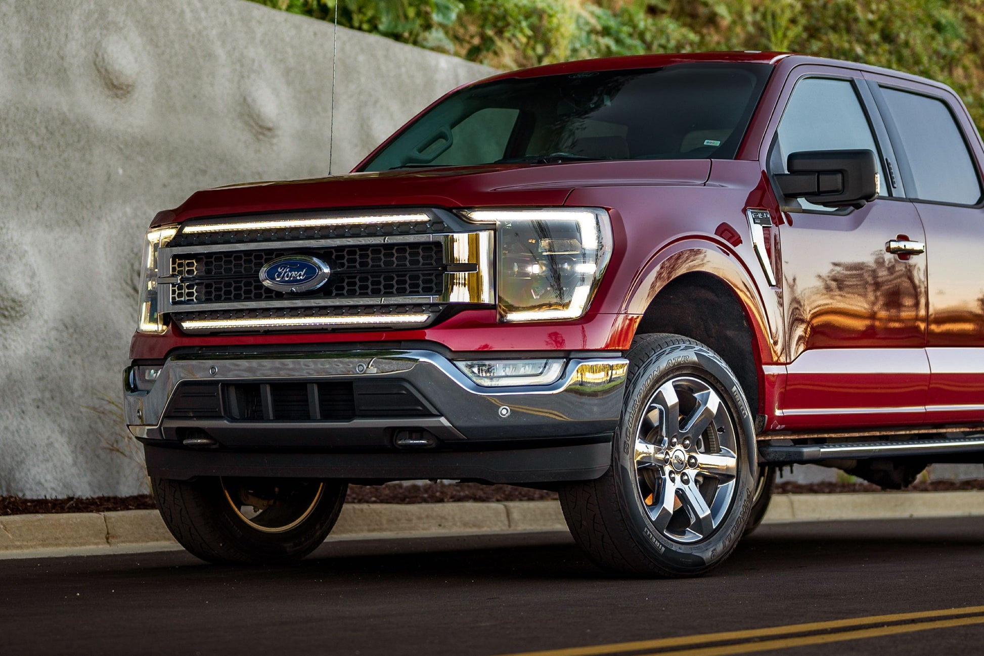 XBG LED Grille: Ford F-150 (21-23 / Chrome / White DRL)