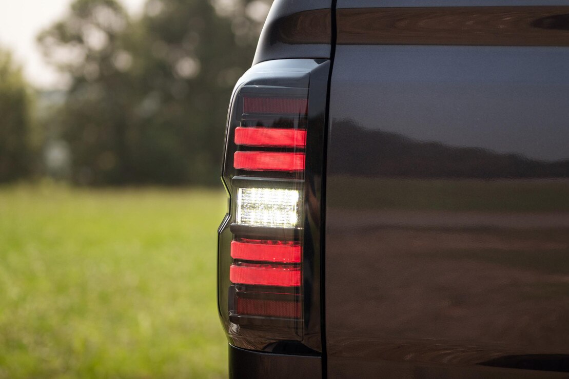 15-19 GMC Sierra 2500HD / 3500HD XB LED Tail Lights (Smoked)