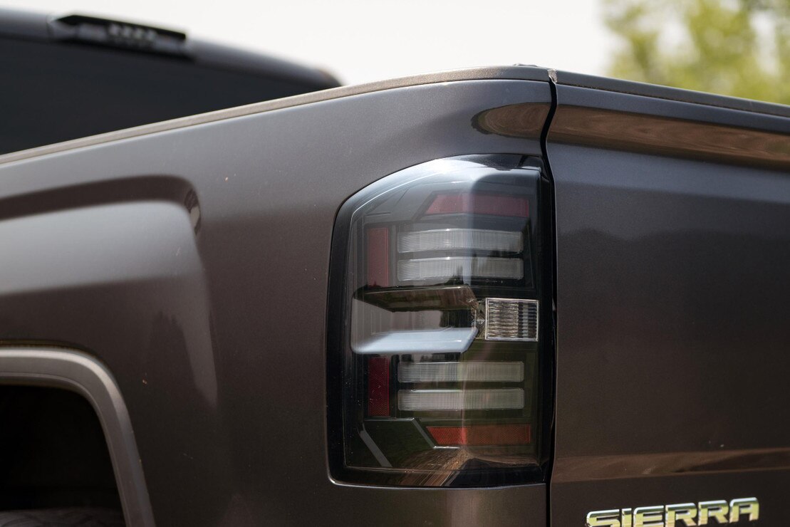 15-19 GMC Sierra 2500HD / 3500HD XB LED Tail Lights (Smoked)