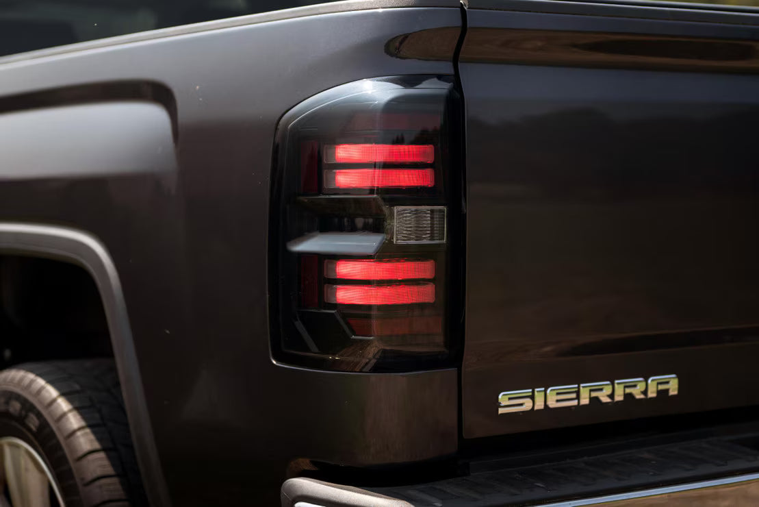 14-18 GMC Sierra 1500 XB LED Tail Lights (Smoked)