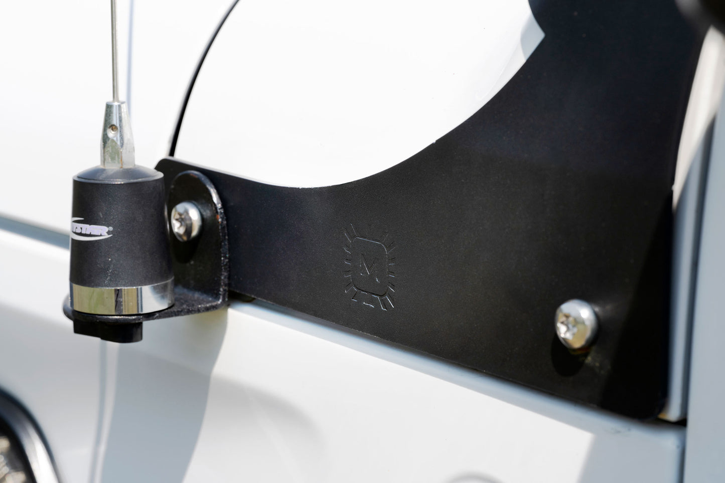 2Banger Bar Kit: Jeep JL/JT (HXB / White)