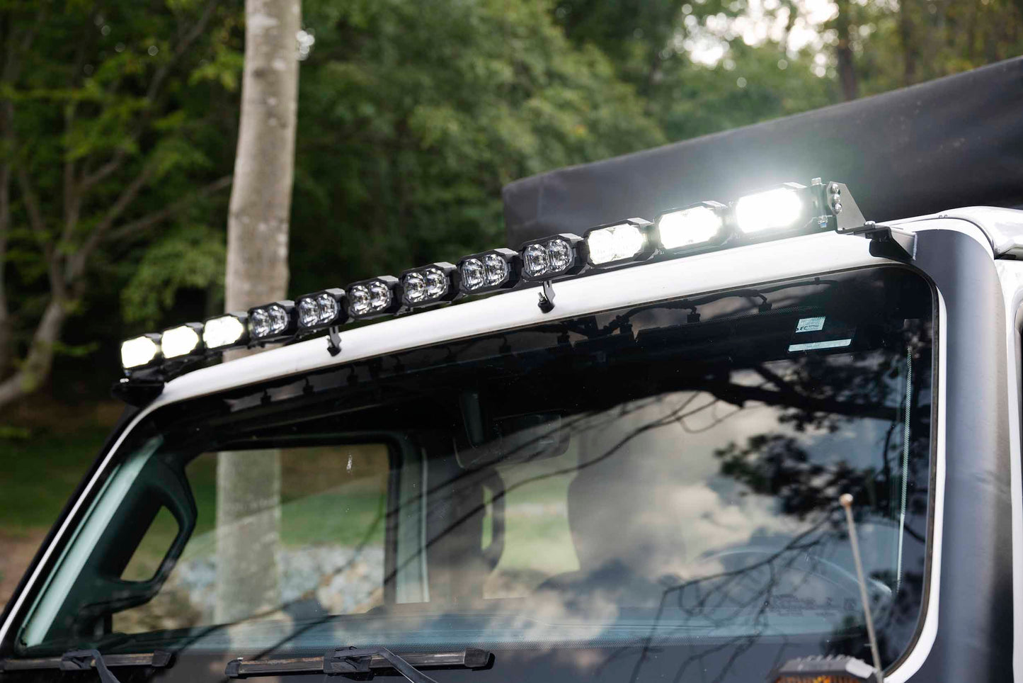 2Banger Bar Kit: Jeep JL/JT (HXB / White)