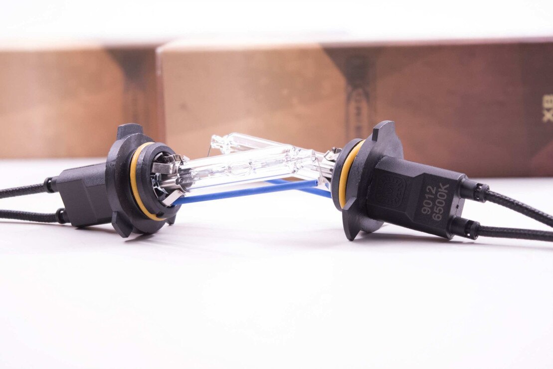 9012: XB HID Bulbs