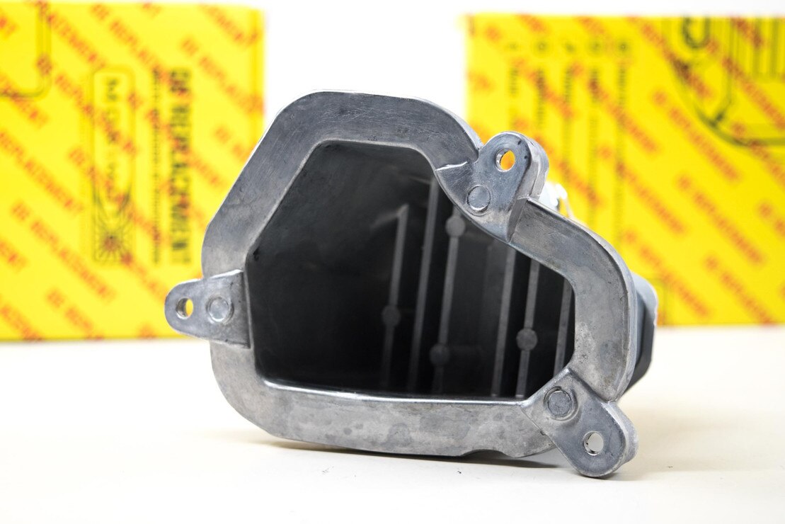 OE Replacement BMW F10F18 Turn Signal Module (RH)