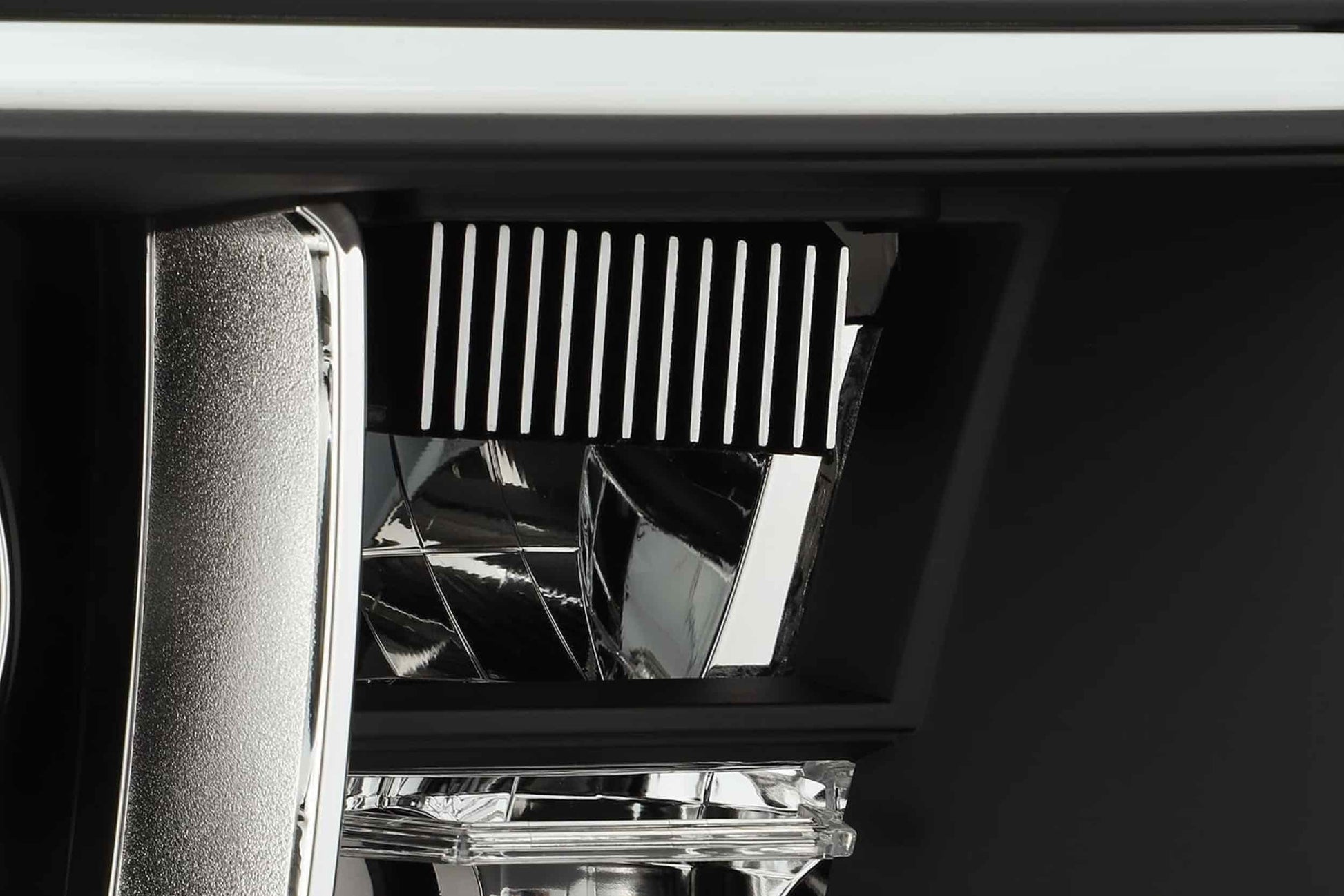 ARex (PRO-Series) Halogen Headlights:: Toyota Tundra (07-13) - Matte Black / Chrome (Set) (w/ Auto-Leveling)