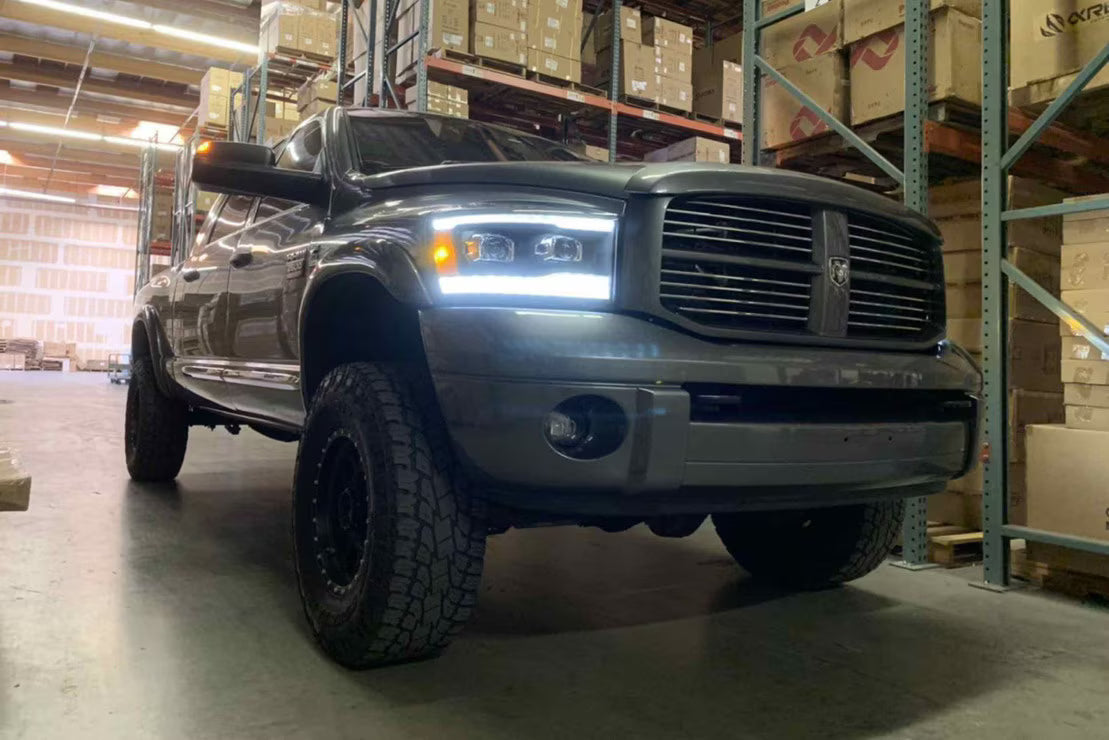 06-08 Dodge Ram Luxx Headlights