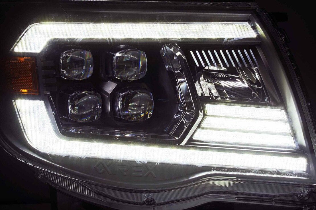 05-11 Toyota Tacoma Nova Headlights