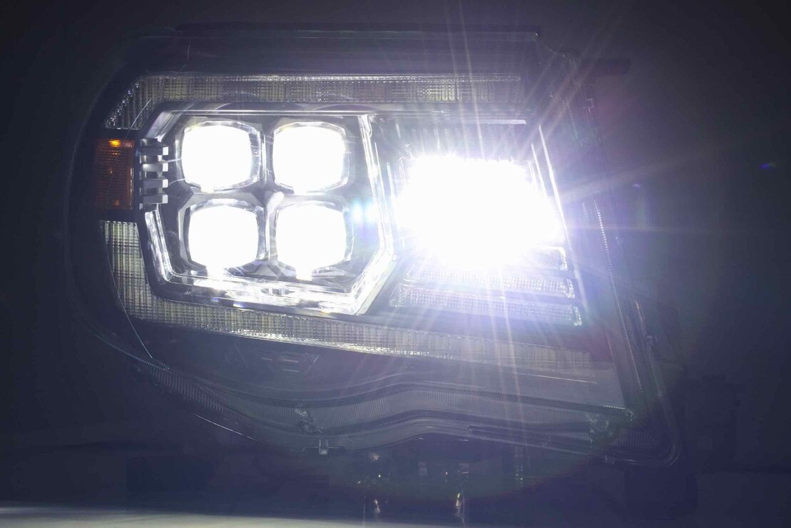 05-11 Toyota Tacoma Nova Headlights