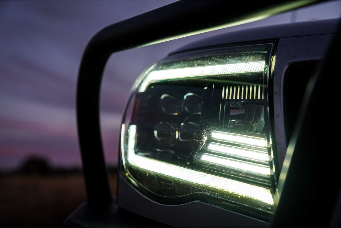 05-11 Toyota Tacoma Nova Headlights