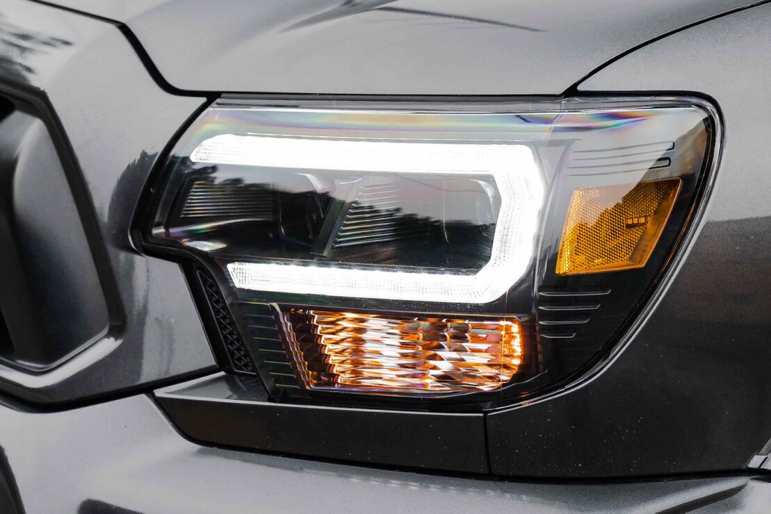 12-15 Toyota Tacoma XB Hybrid LED Headlights