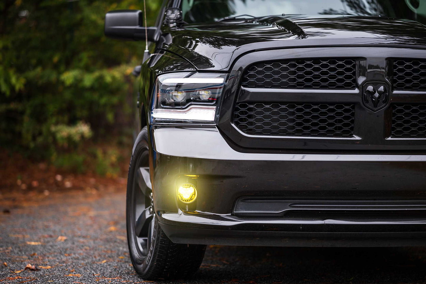 4Banger Fog Lights: 13-18 Ram 1500 (HXB Yellow SAE Wide Beam)