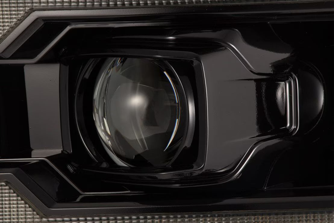 02-05 Dodge Ram Luxx Headlights
