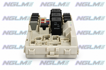 04-06 INFINITI G35 COUPE/03-04 350Z IPDM Power Supply Module OEM 284B7AQ006 (USED)